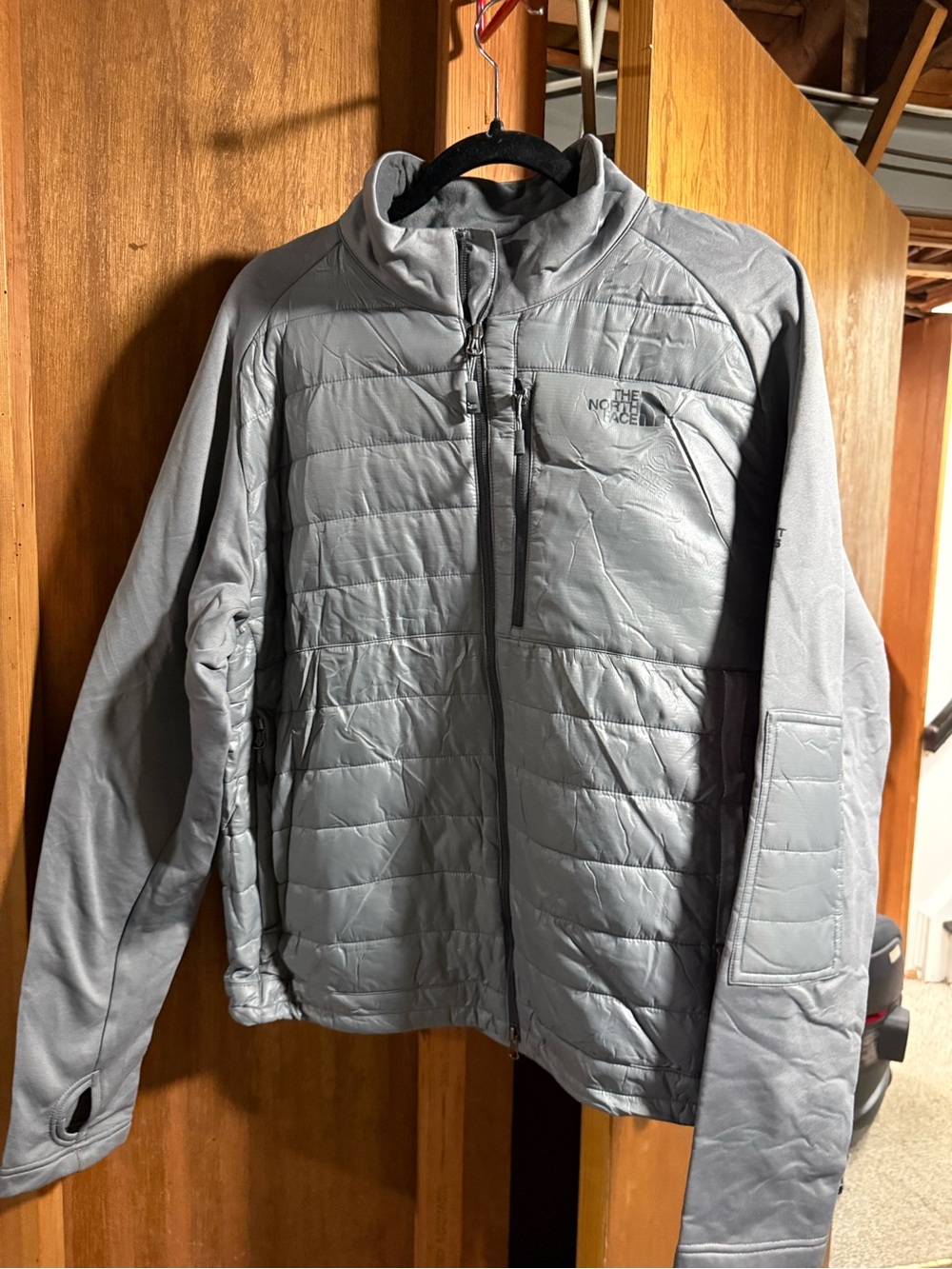 The North Face Men’s Light Gray Quilted Hybrid Puffer Jacket